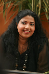 Portrait photo of the artist Greshan Jayamaha